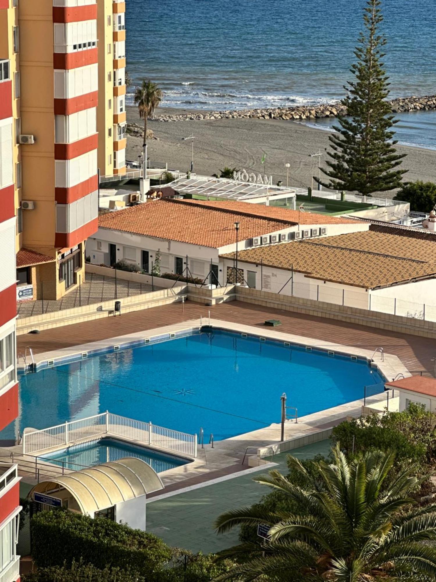 טורוקס Modern Apartment Steps From The Beach מראה חיצוני תמונה